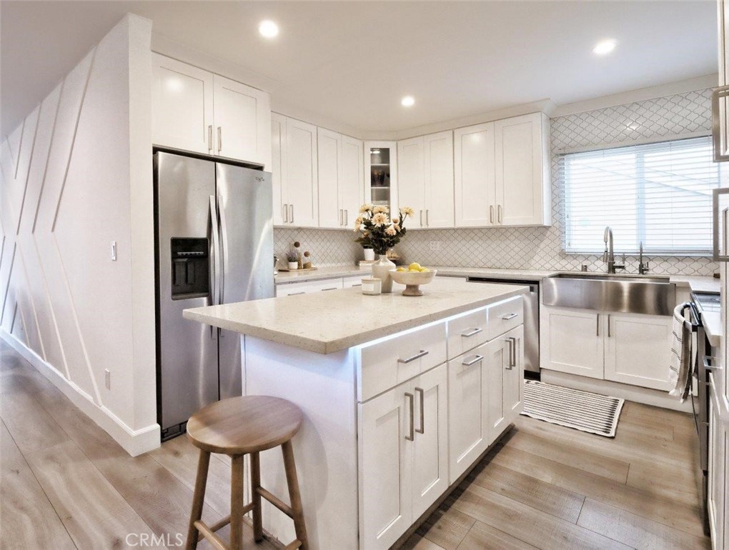 5435 W 76th Street