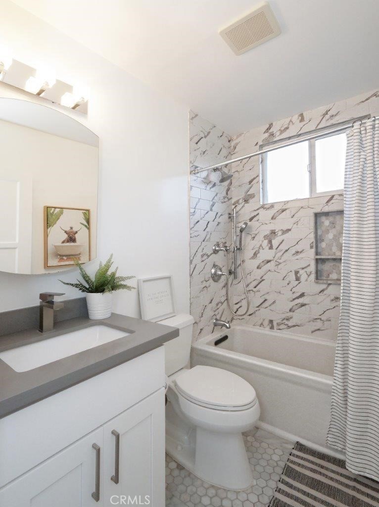 5435 W 76th Street