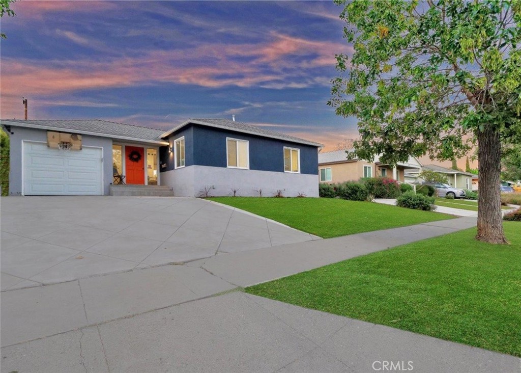 5435 W 76th Street