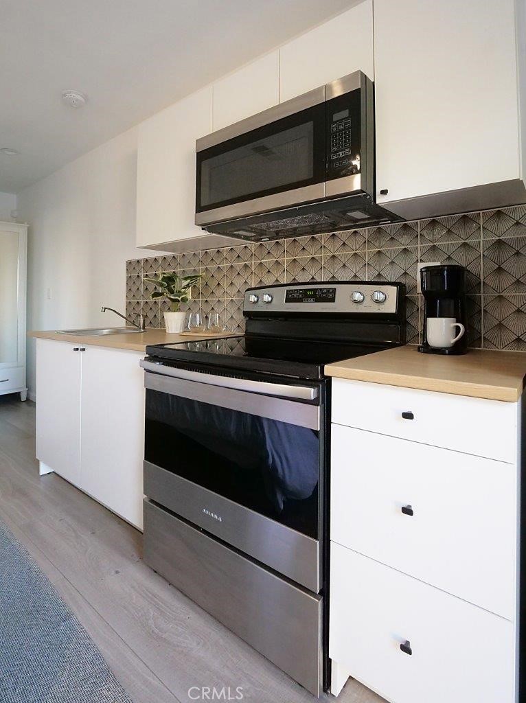 5435 W 76th Street