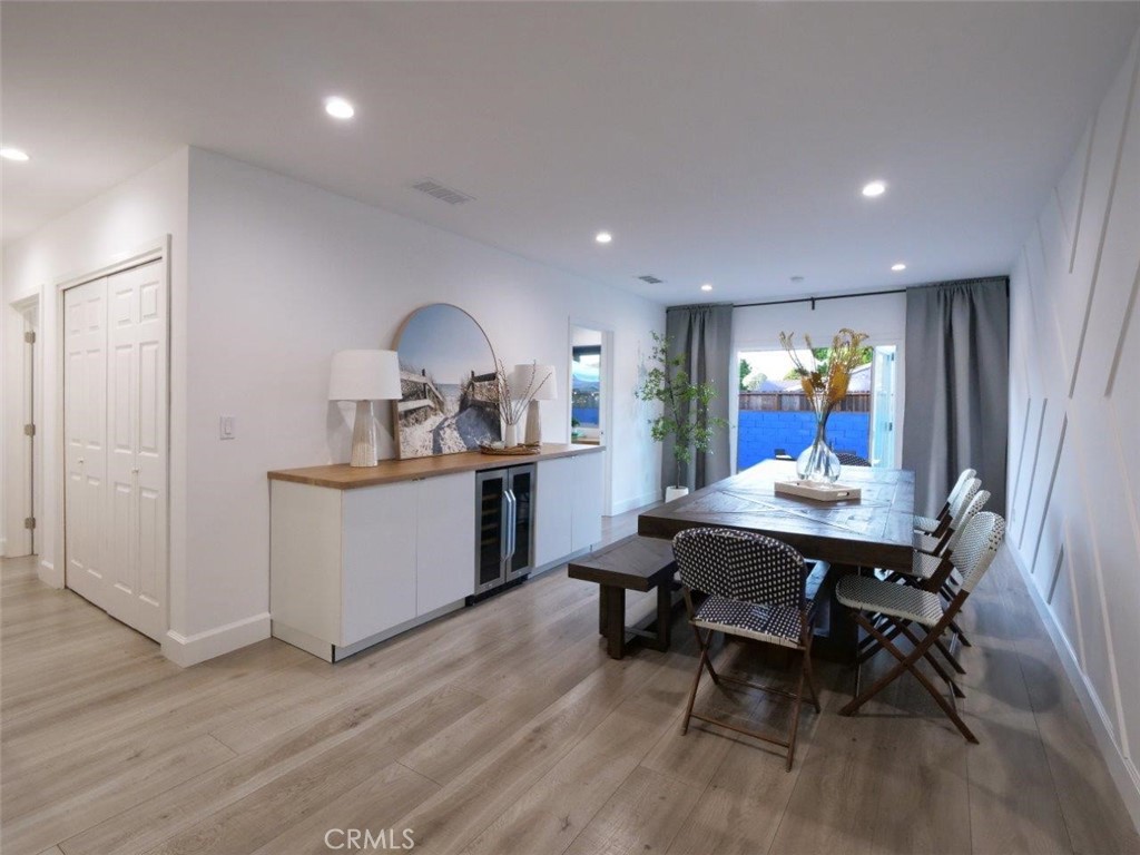5435 W 76th Street