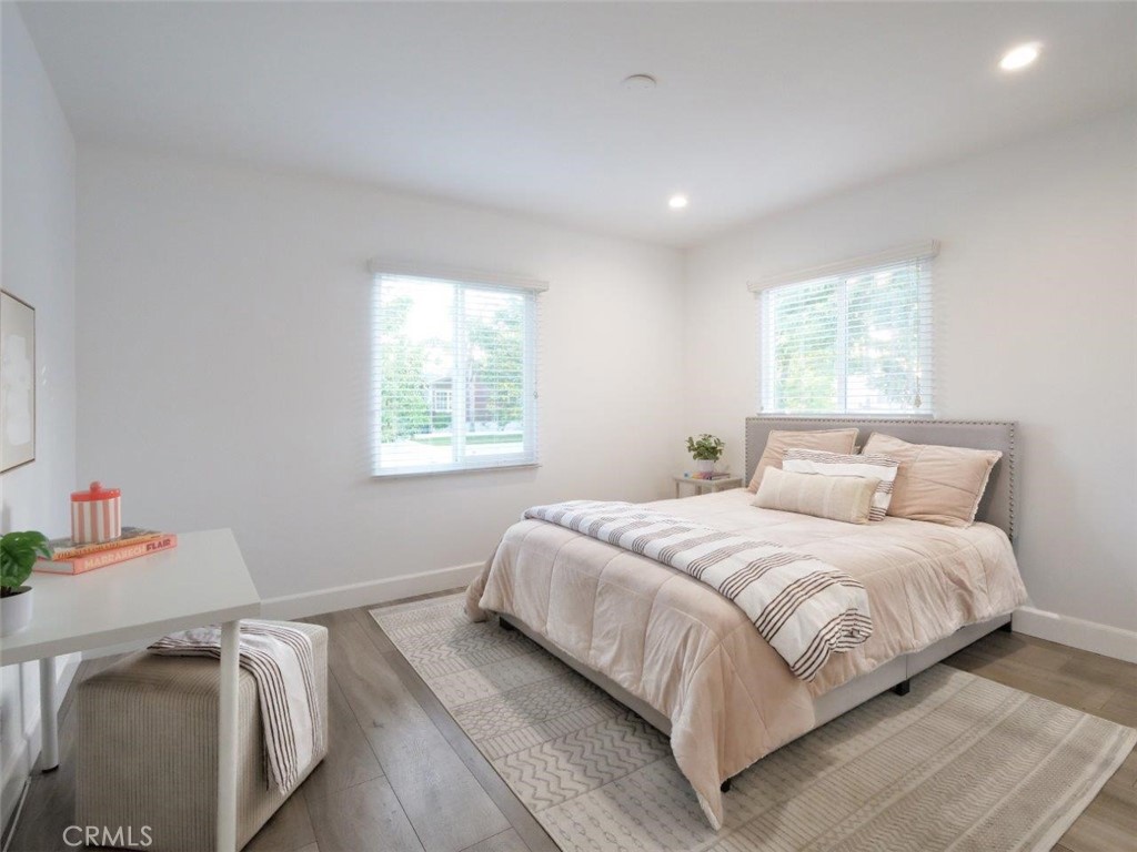 5435 W 76th Street