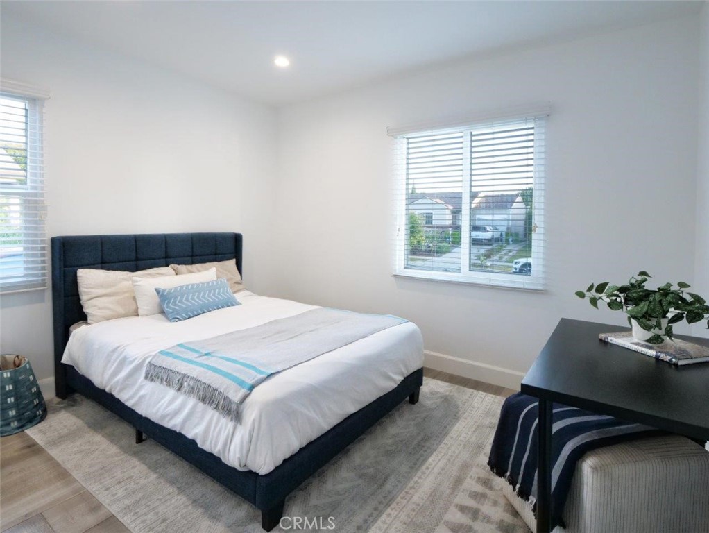 5435 W 76th Street
