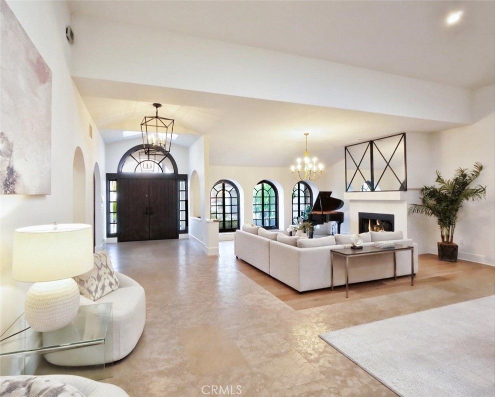 6717 Alta Vista Drive