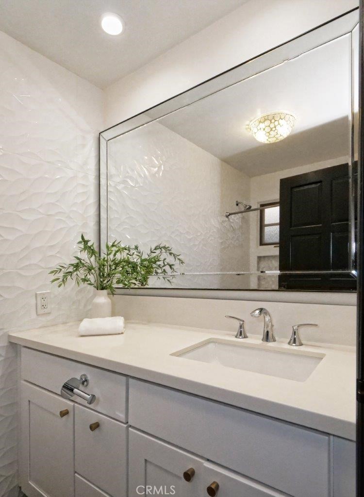 6717 Alta Vista Drive