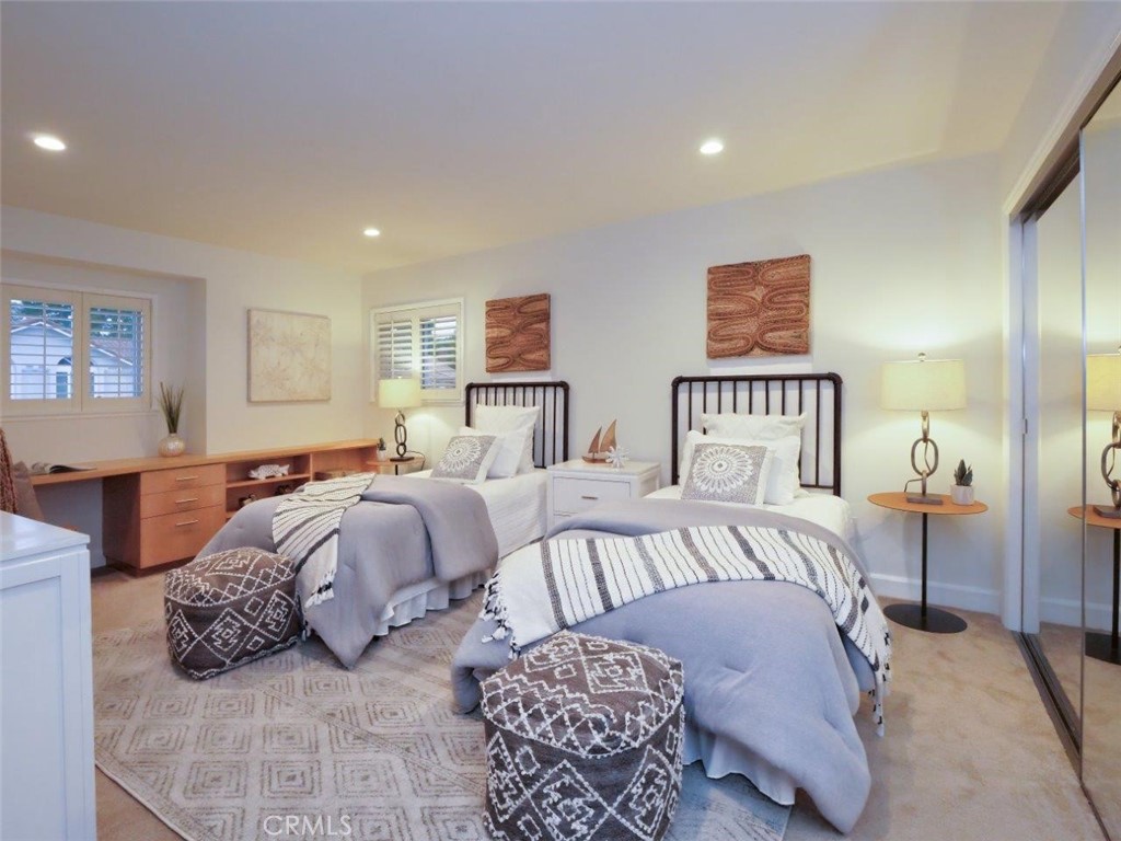 4 Horseshoe Lane