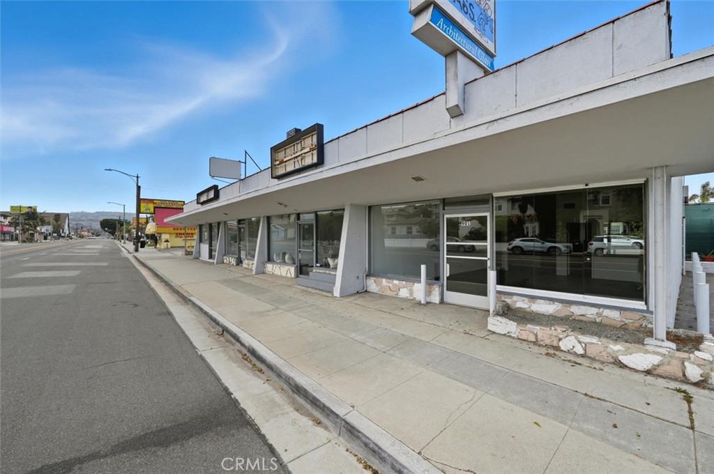 901 S Pacific Coast Highway