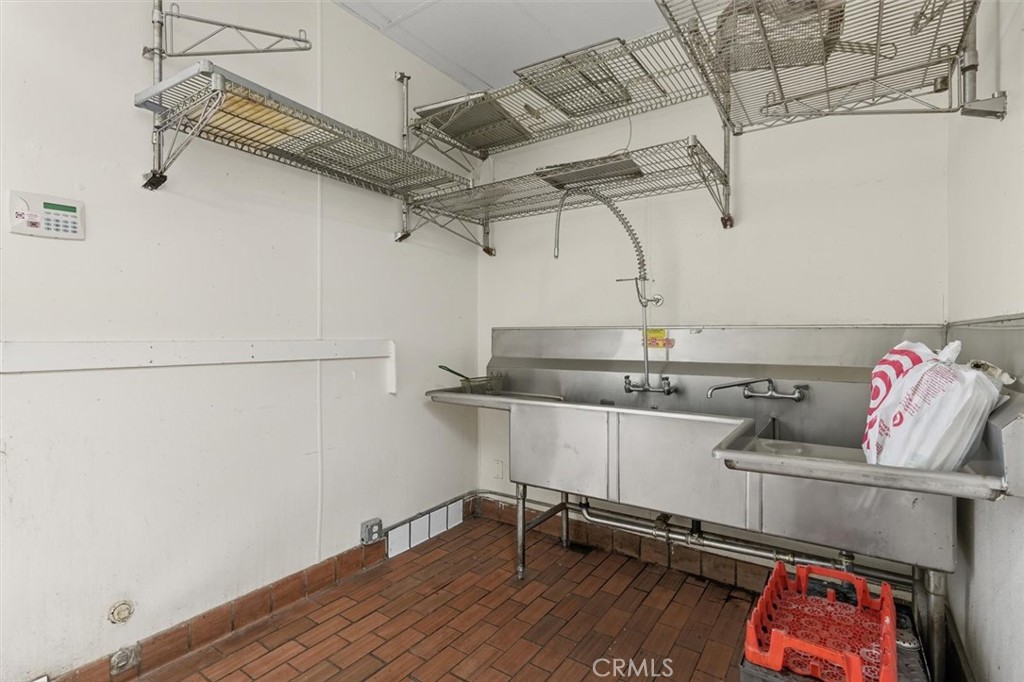 901 S Pacific Coast Highway