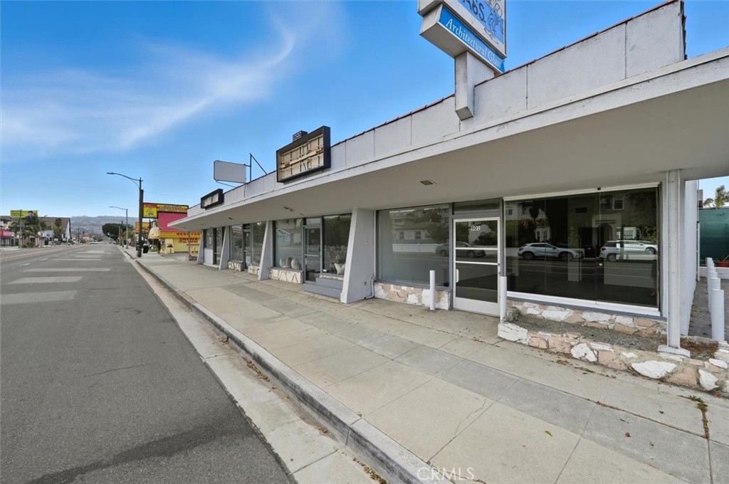 901 S Pacific Coast Highway