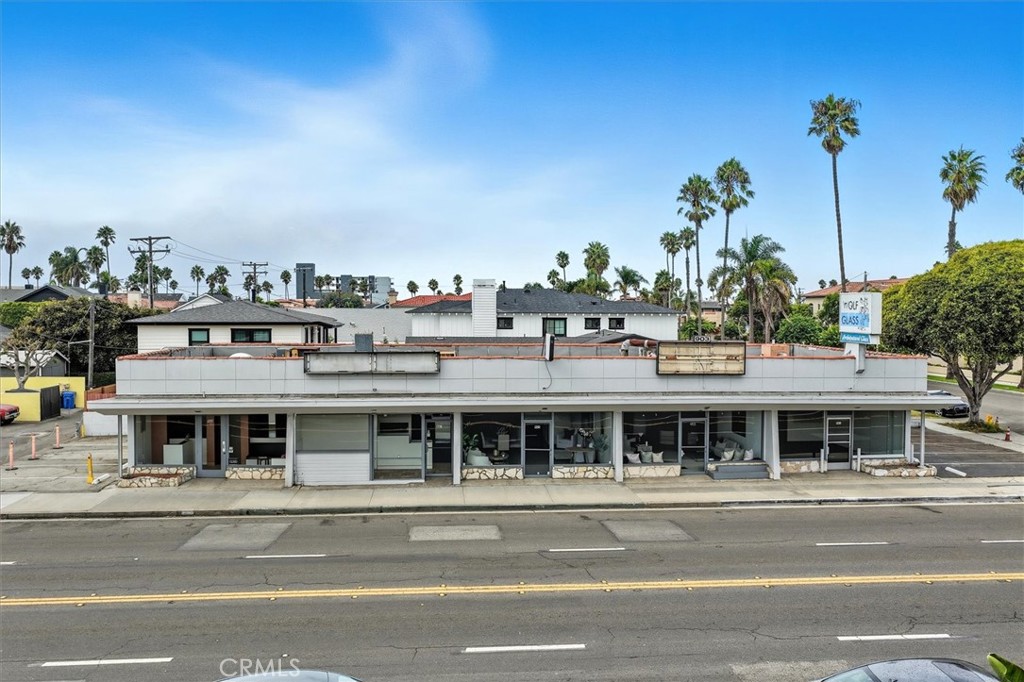 901 S Pacific Coast Highway