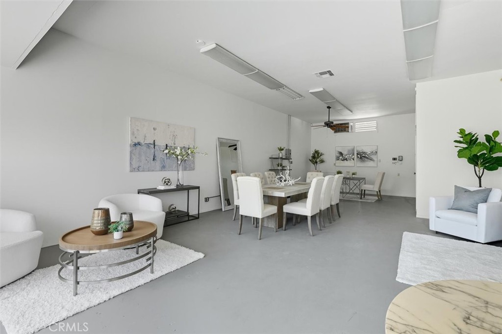 901 S Pacific Coast Highway