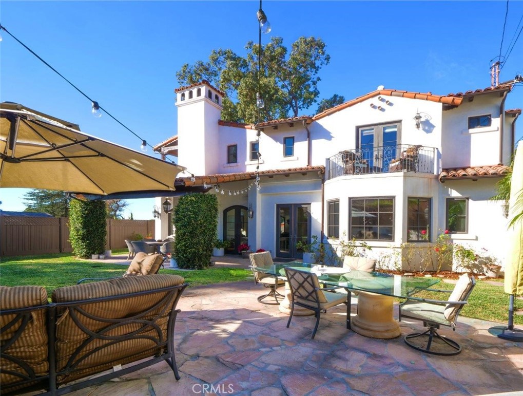 1724 Via Estudillo