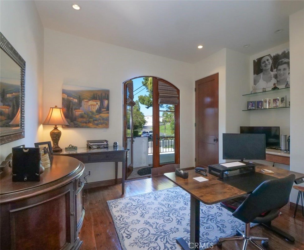 1724 Via Estudillo