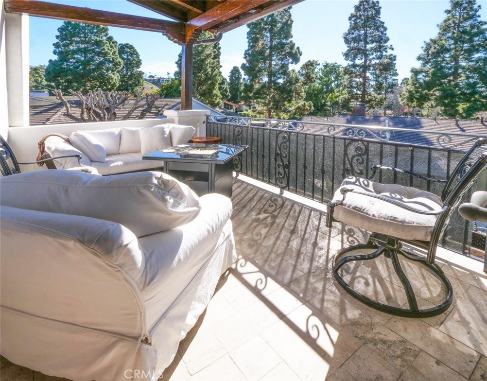 1724 Via Estudillo