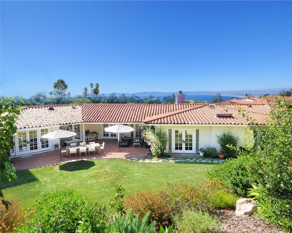 1300 Granvia Altamira