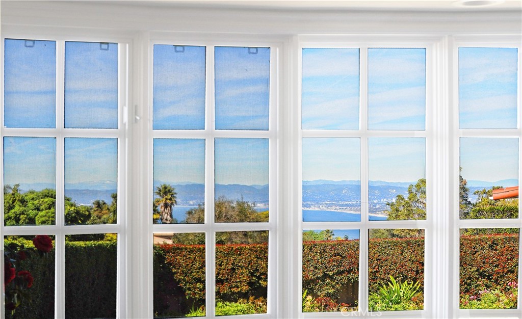 1300 Granvia Altamira