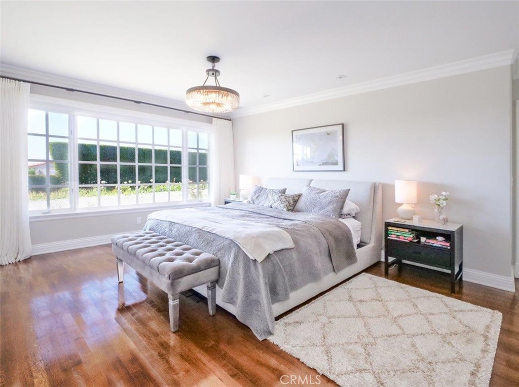 1300 Granvia Altamira