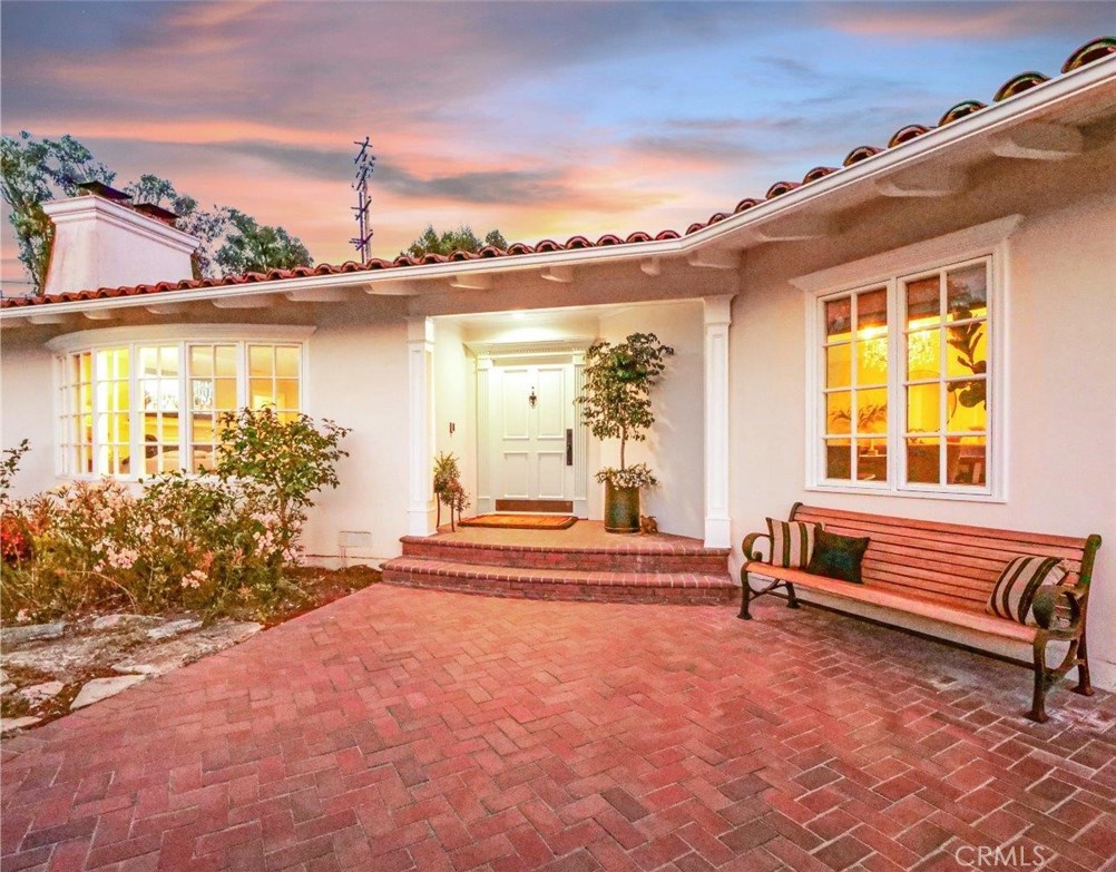 1300 Granvia Altamira