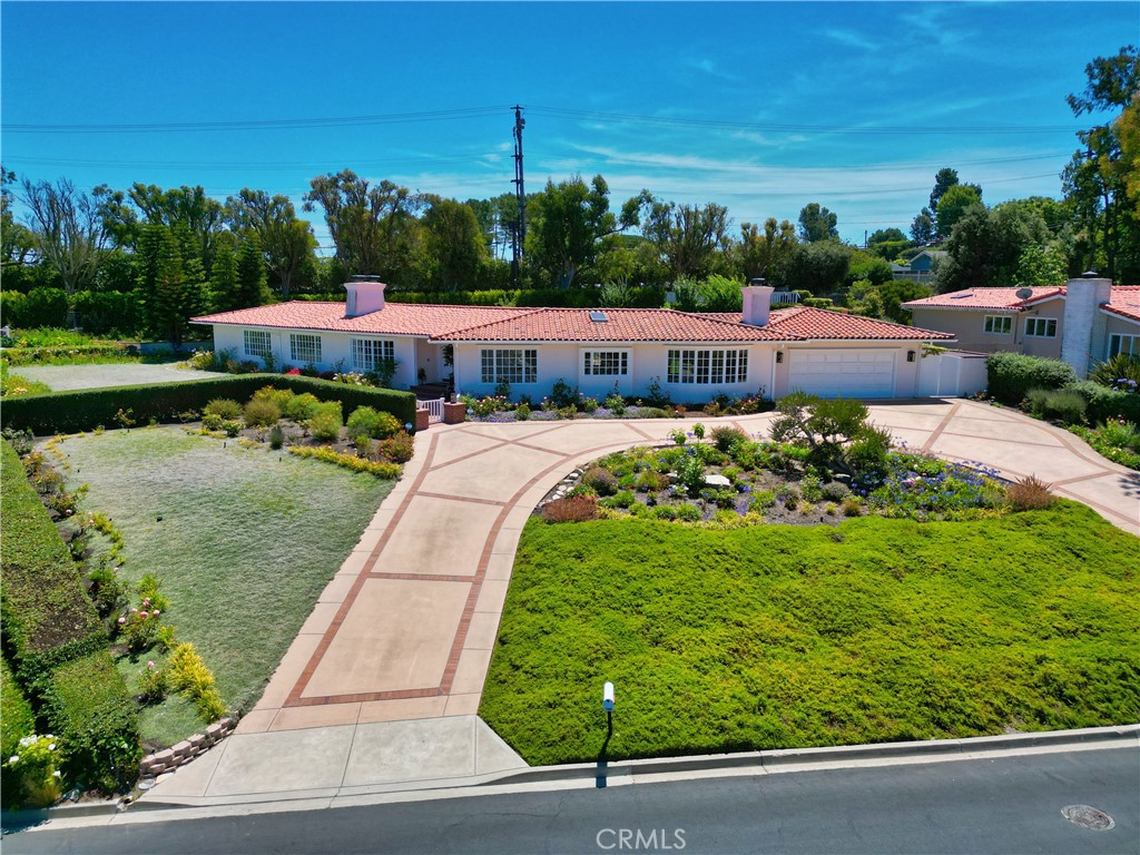 1300 Granvia Altamira