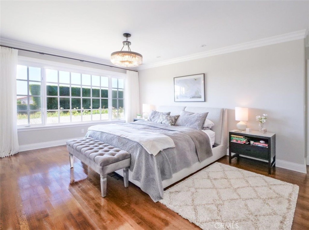 1300 Granvia Altamira