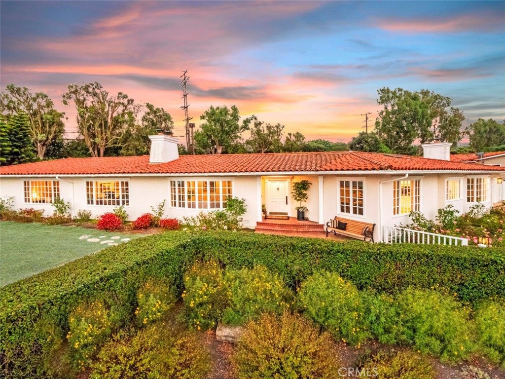 1300 Granvia Altamira