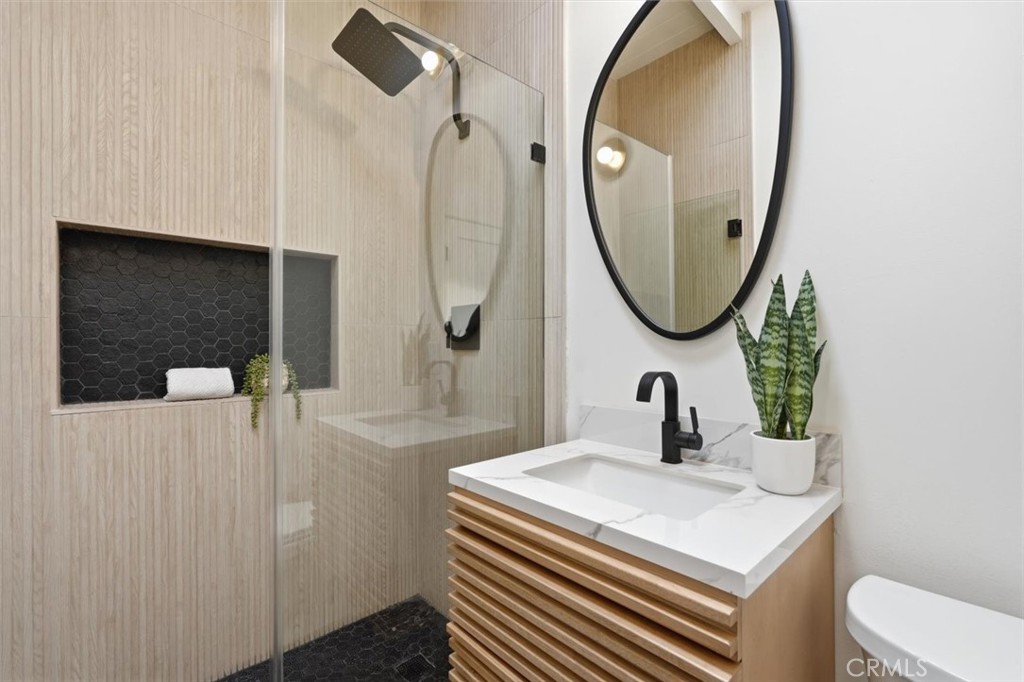 5225 Zakon Road