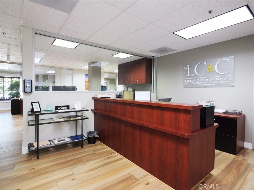 25550 Hawthorne Boulevard 100