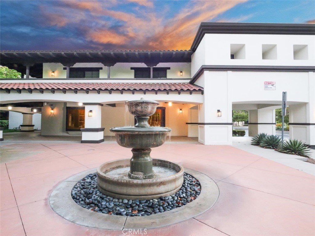 25550 Hawthorne Boulevard 100