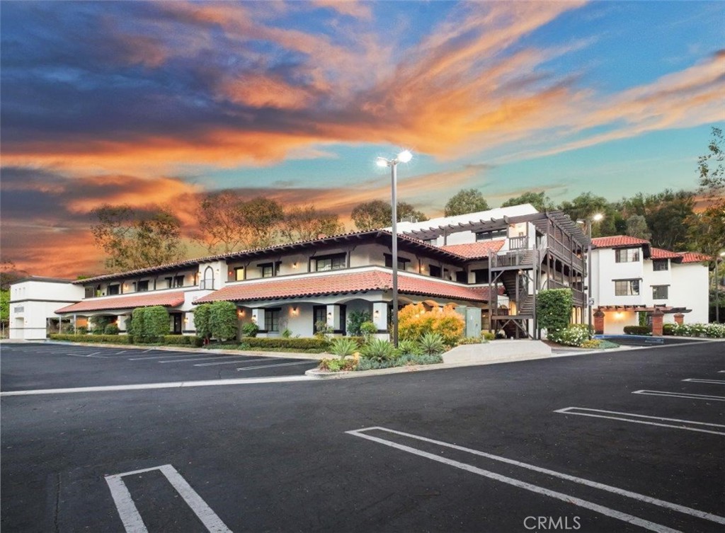25550 Hawthorne Boulevard 100