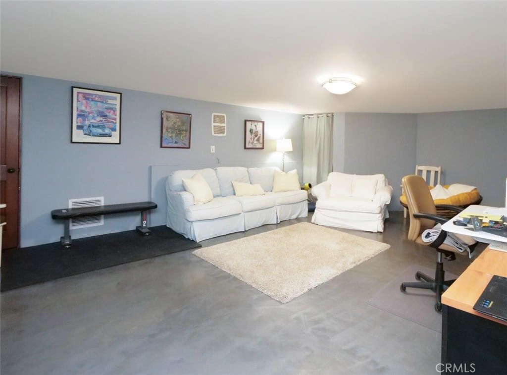 1724 Via Estudillo