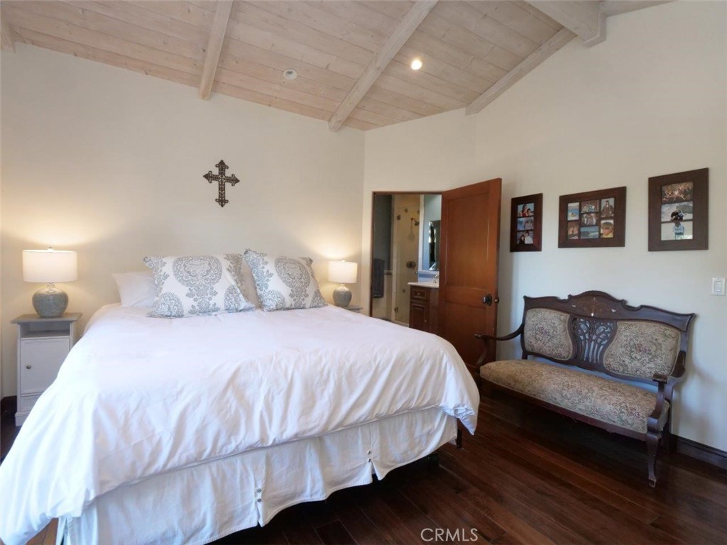 1724 Via Estudillo