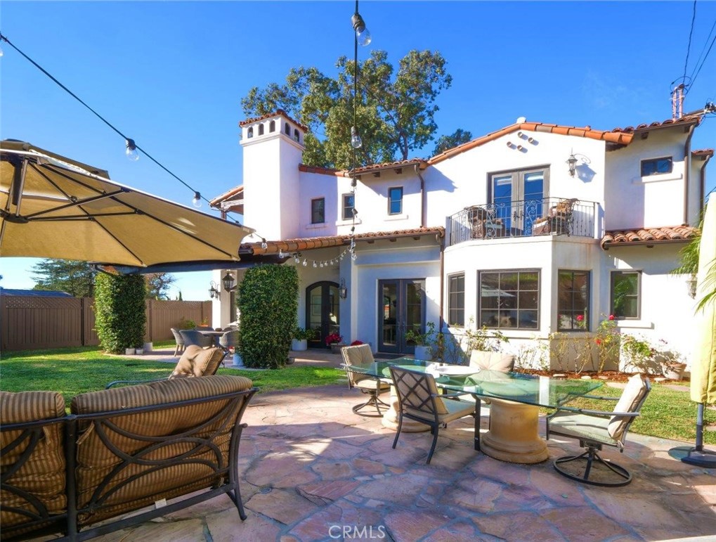1724 Via Estudillo