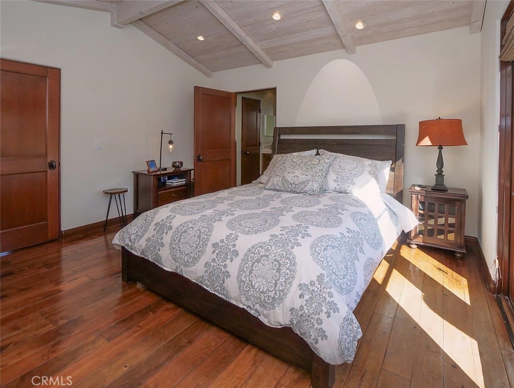 1724 Via Estudillo