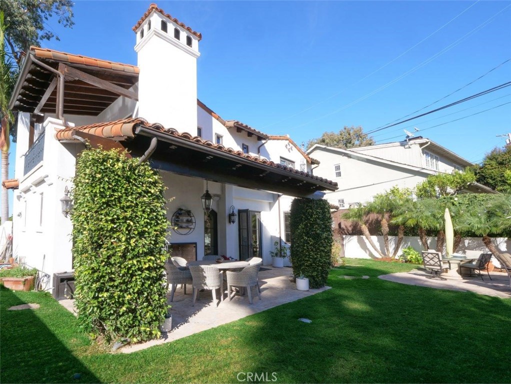 1724 Via Estudillo