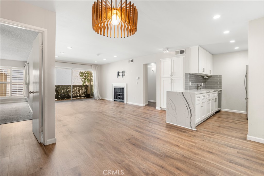 5301 Raintree 301