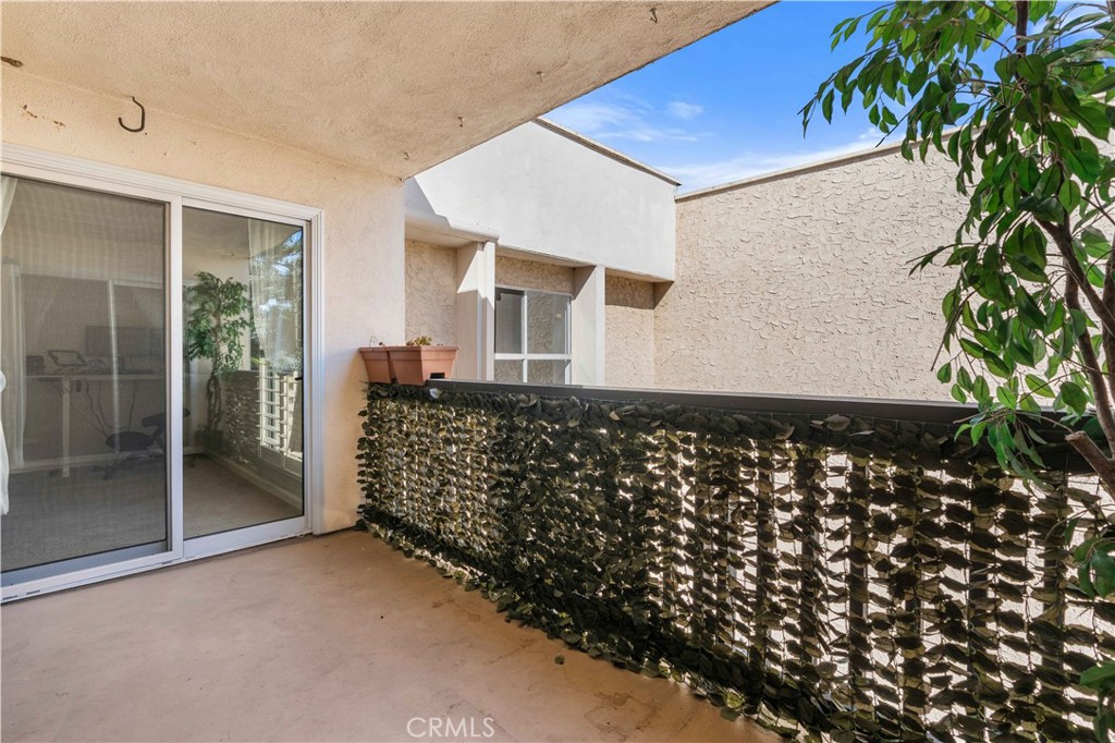 5301 Raintree 301