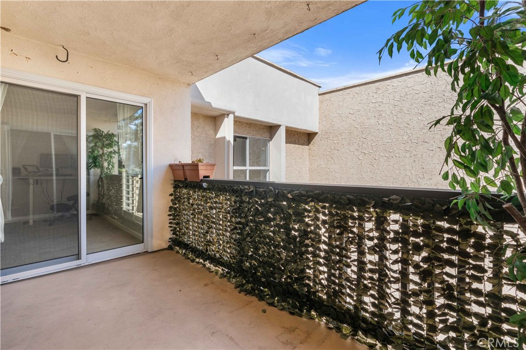 5301 Raintree 301