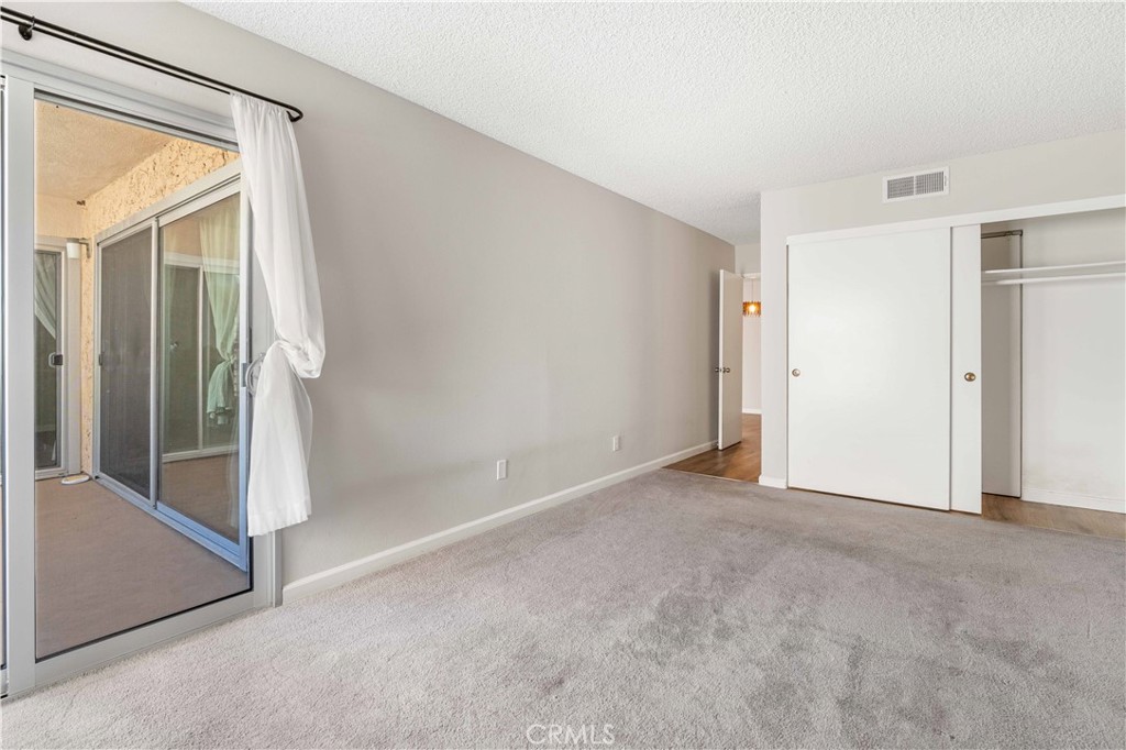 5301 Raintree 301