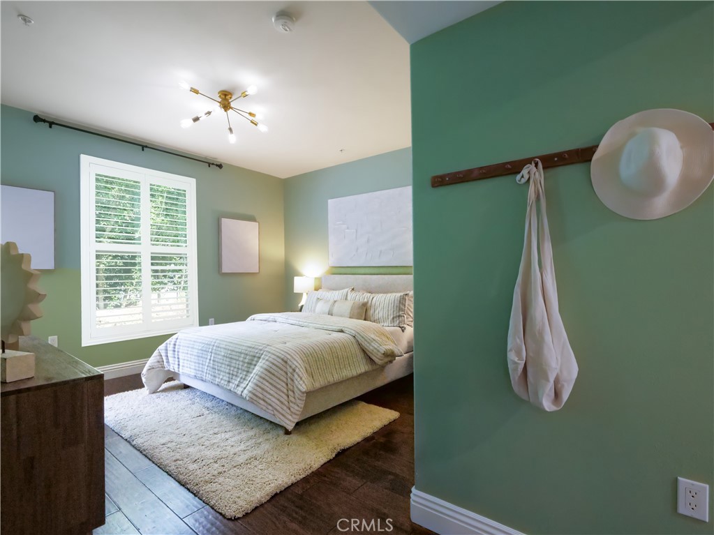 28220 Highridge 208