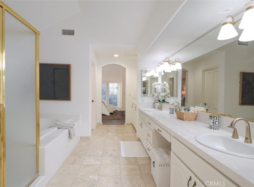 22 Hillcrest Meadows