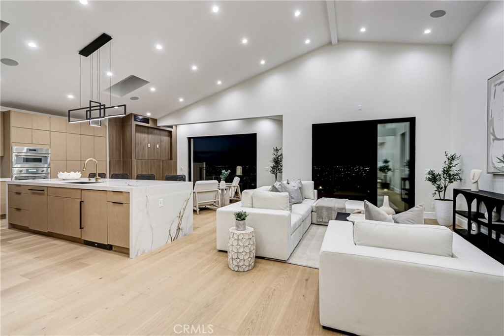 4609 Paseo De Las Tortugas