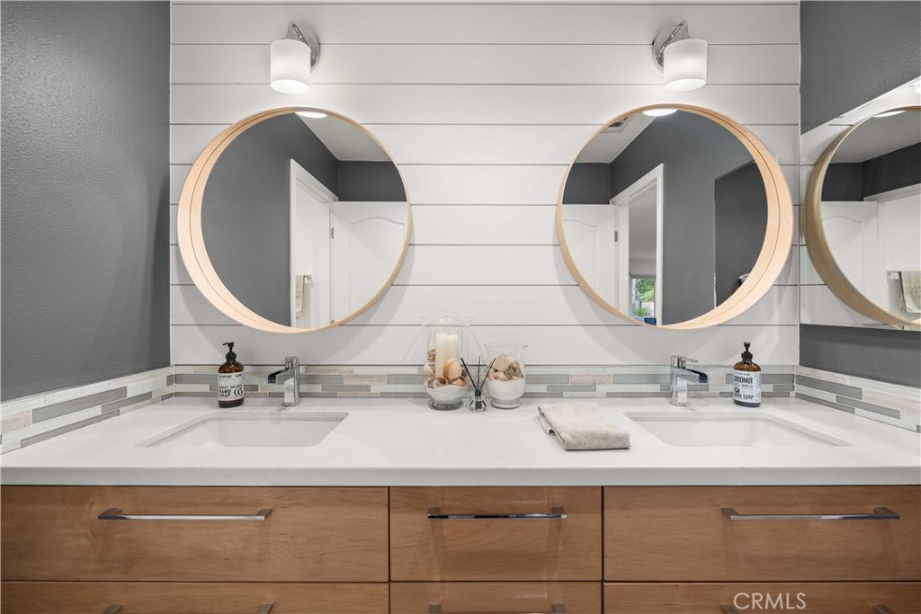 17470 Olive Tree Circle