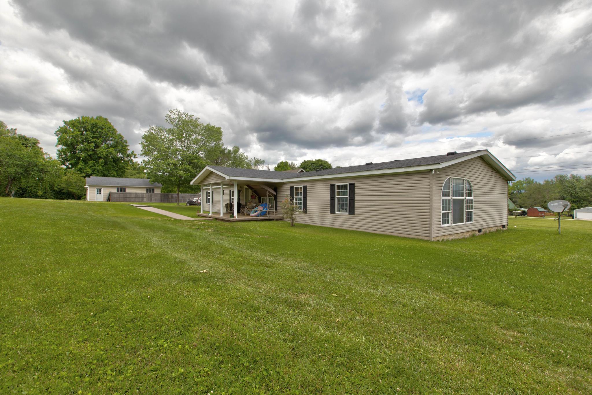 616 Old River Road