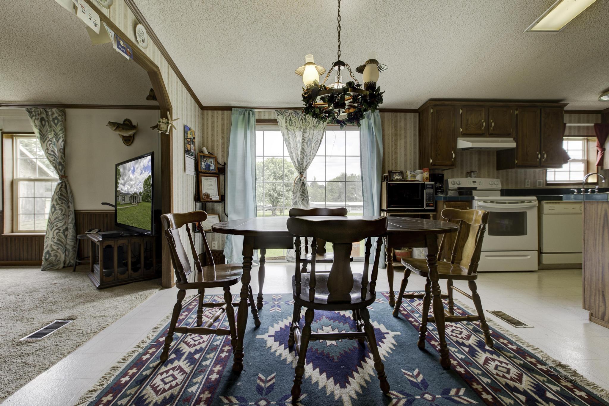 616 Old River Road