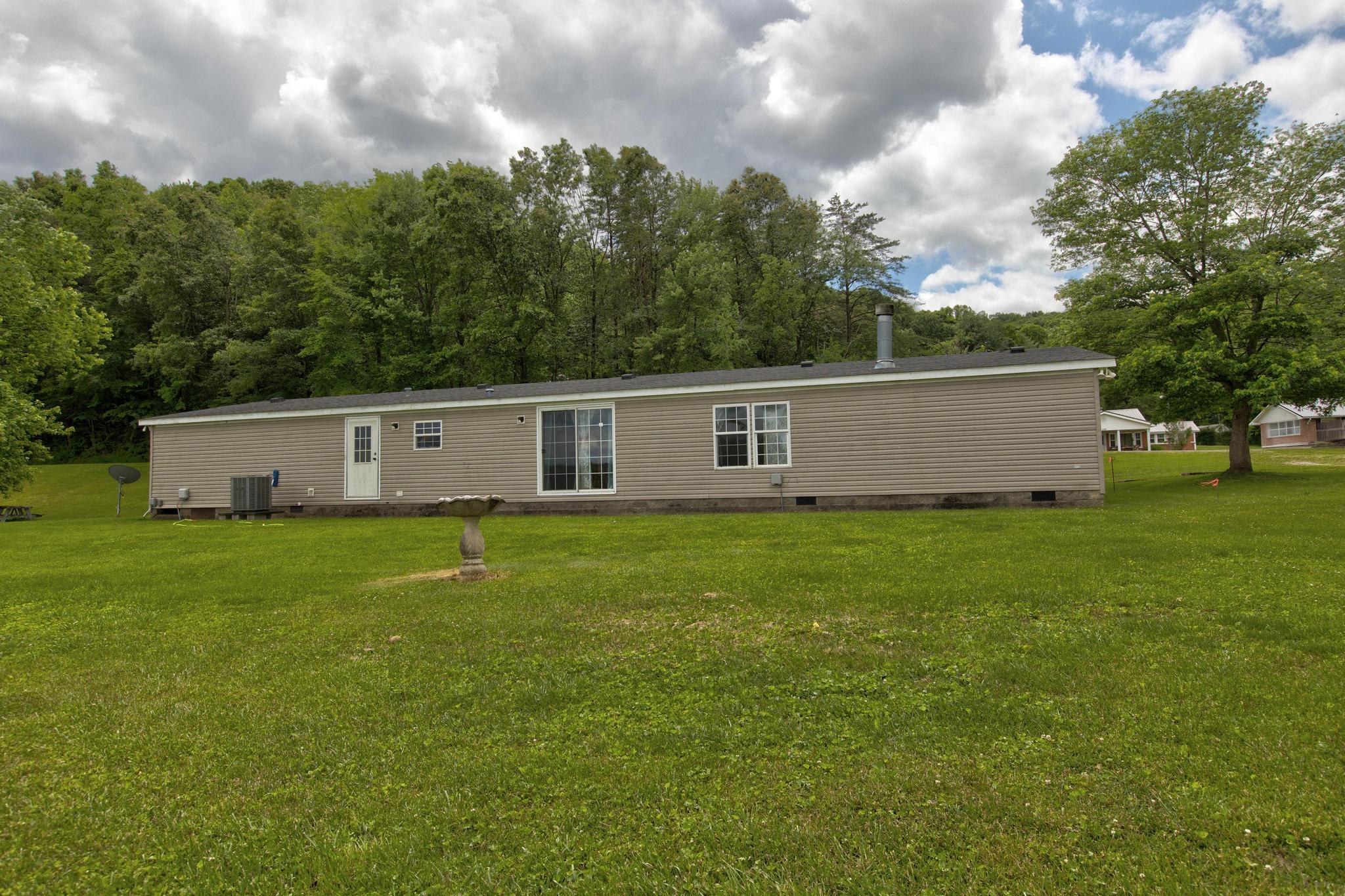 616 Old River Road