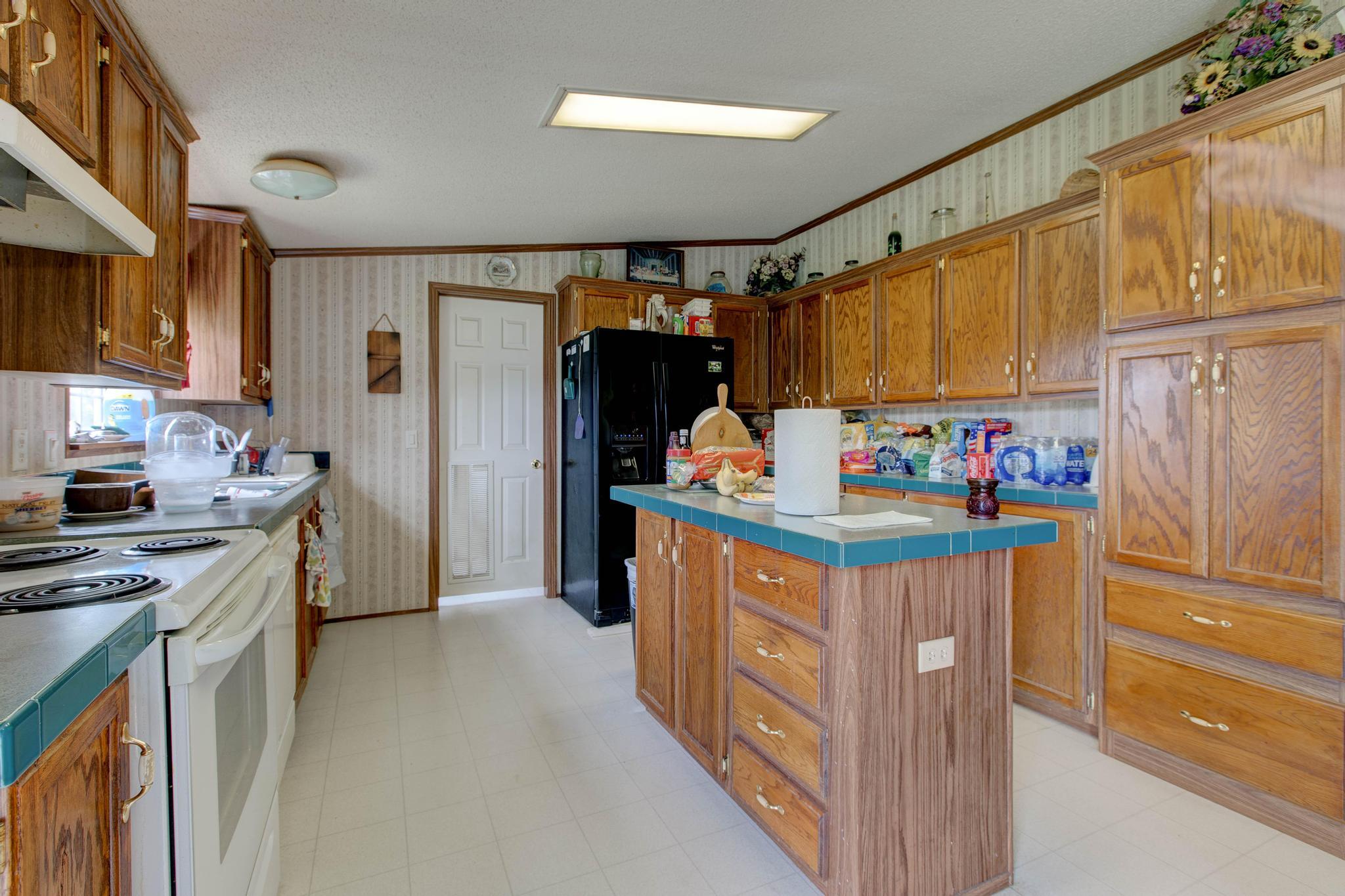 616 Old River Road