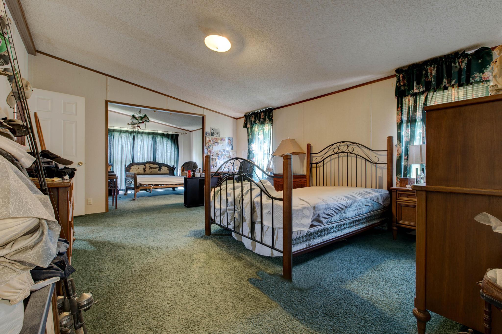 616 Old River Road