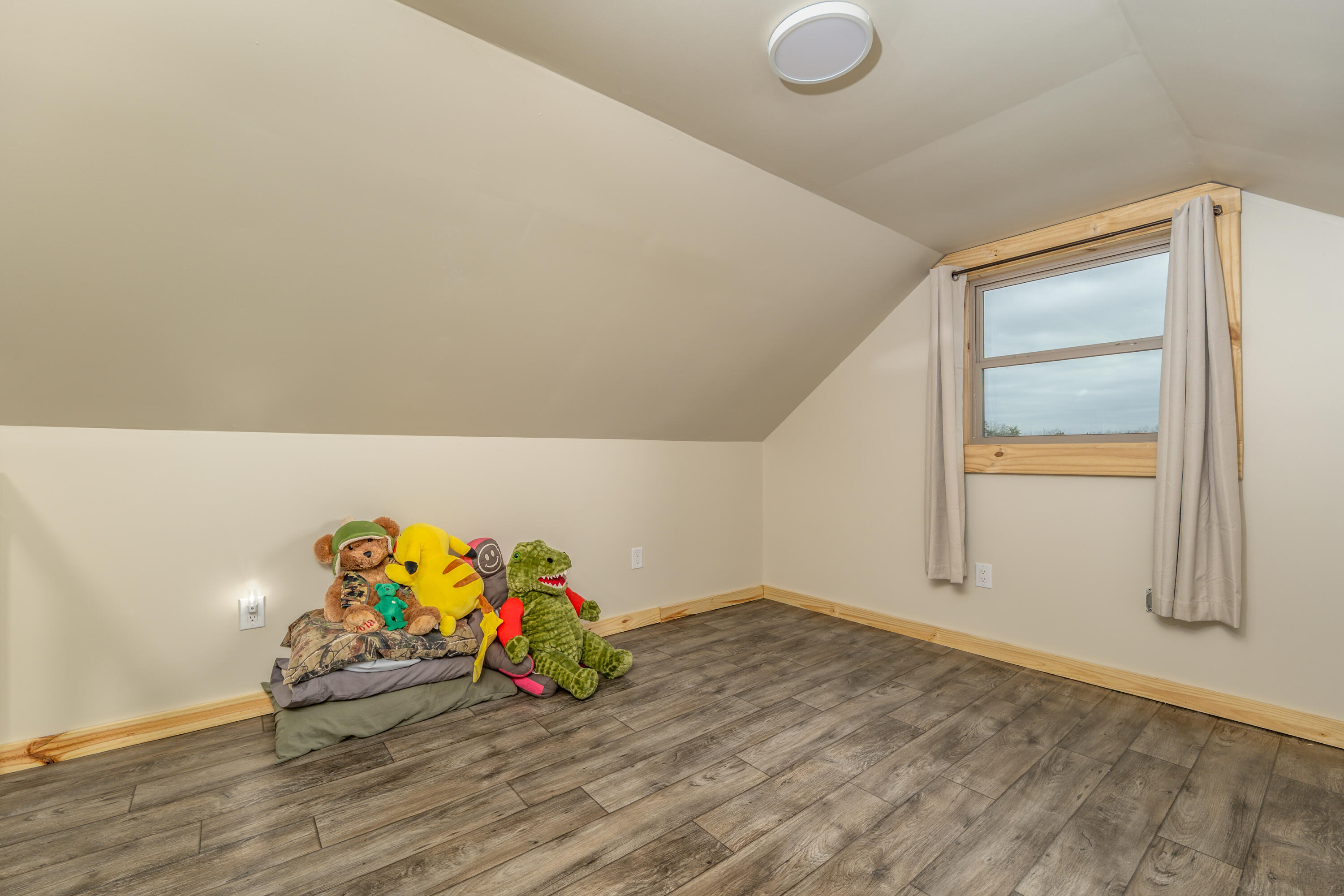 405 Vanlandingham Road