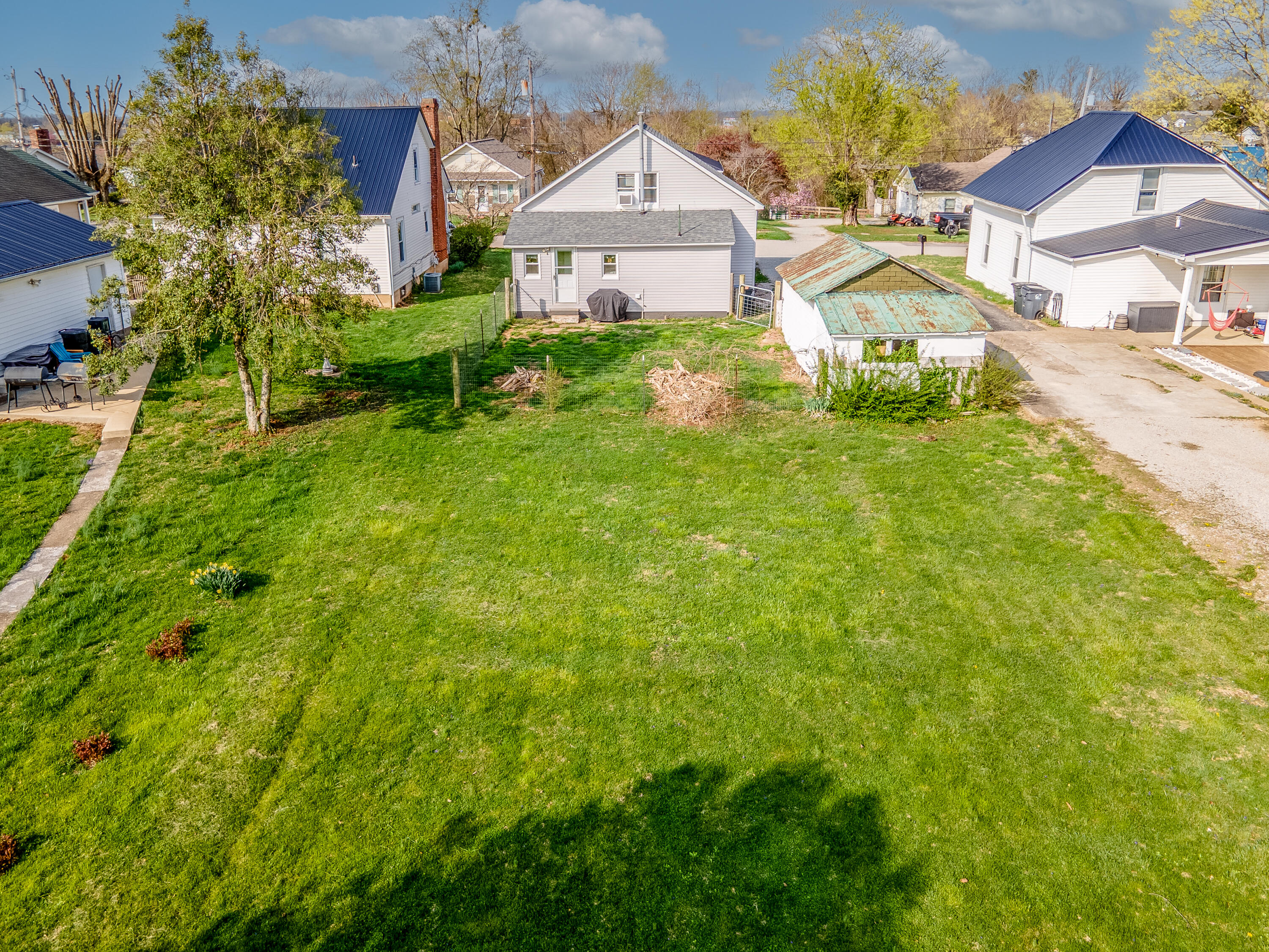 128 Bath Avenue