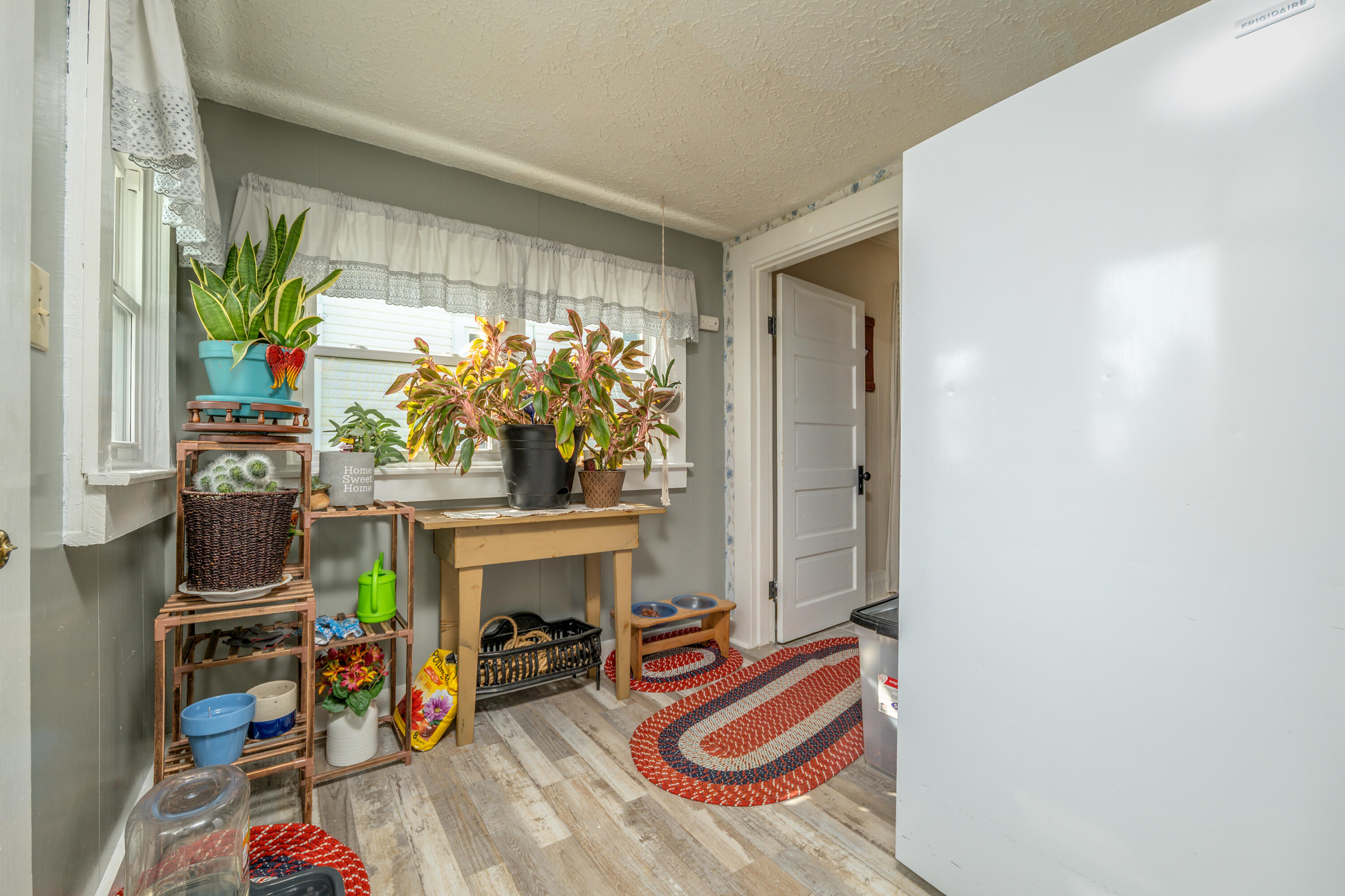 128 Bath Avenue
